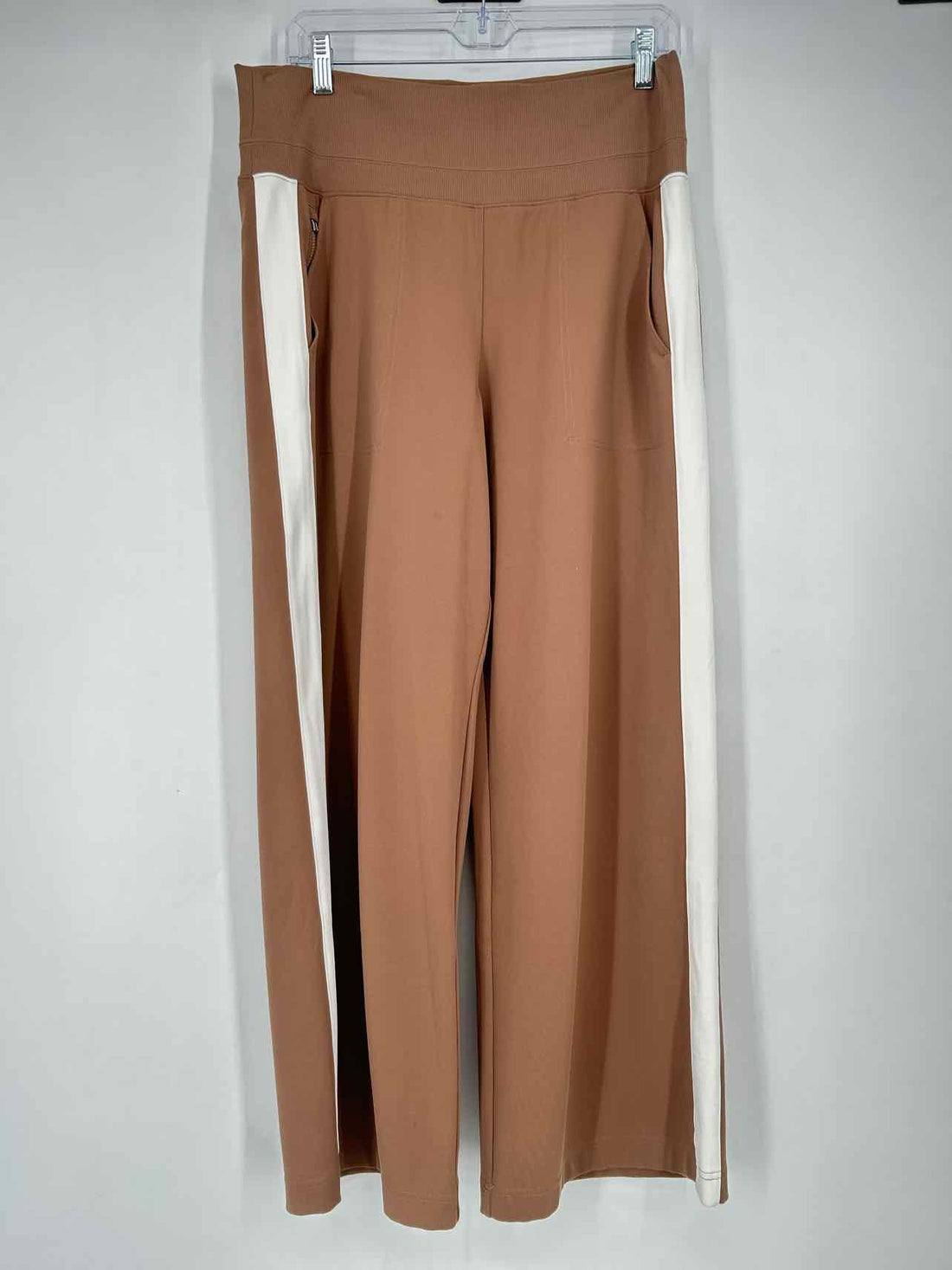 Athleta Size MP Brown & White Striped Active Pants