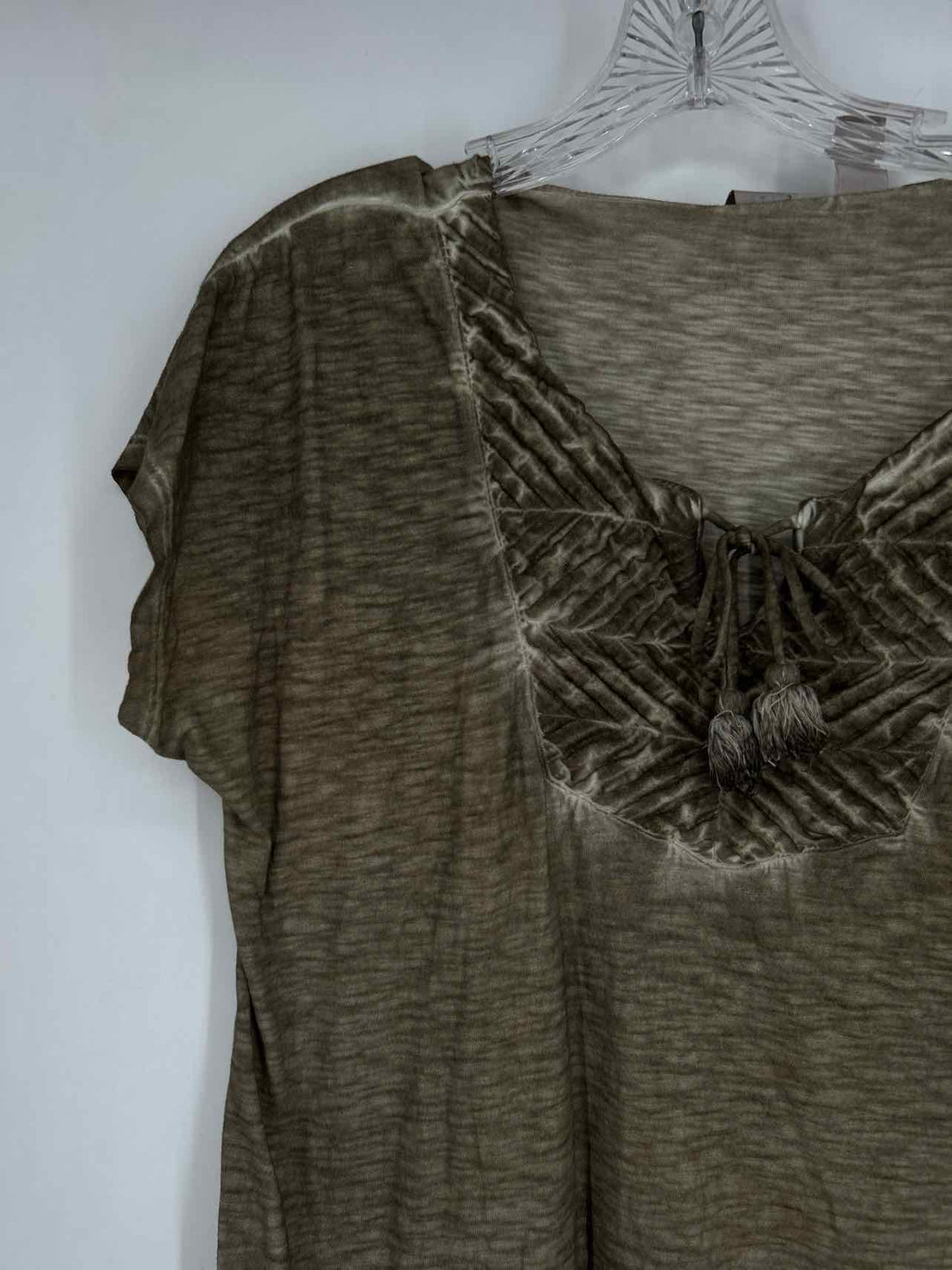 Chicos Size 1/S Washed Olive Short Sleeve