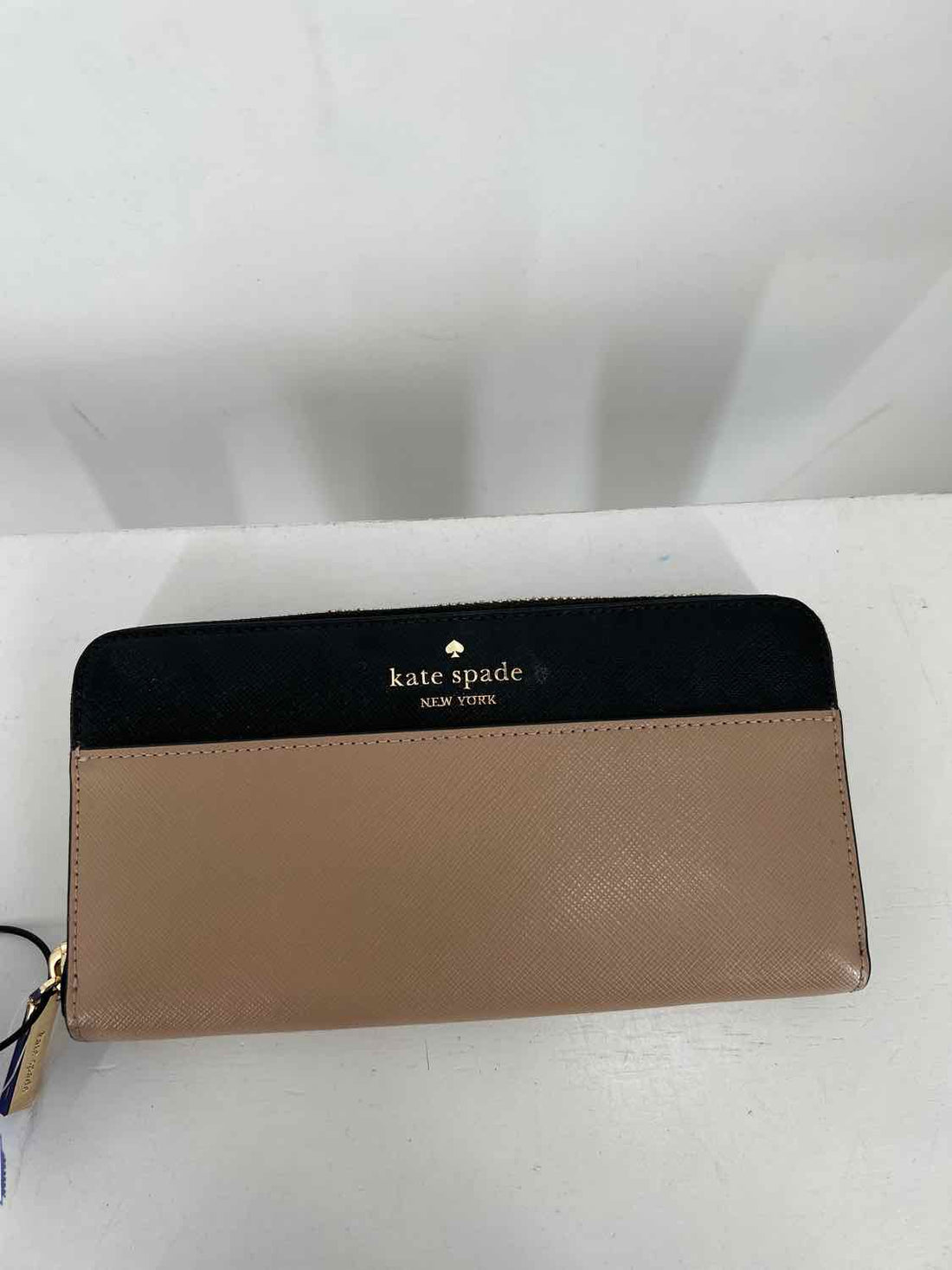 Kate Spade Black & Tan Saffiano Leather Pre Owned Wallet