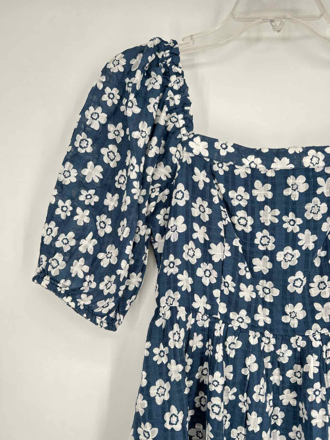 American Eagle Size XS Navy & White Floral Short Sleeve Dress
