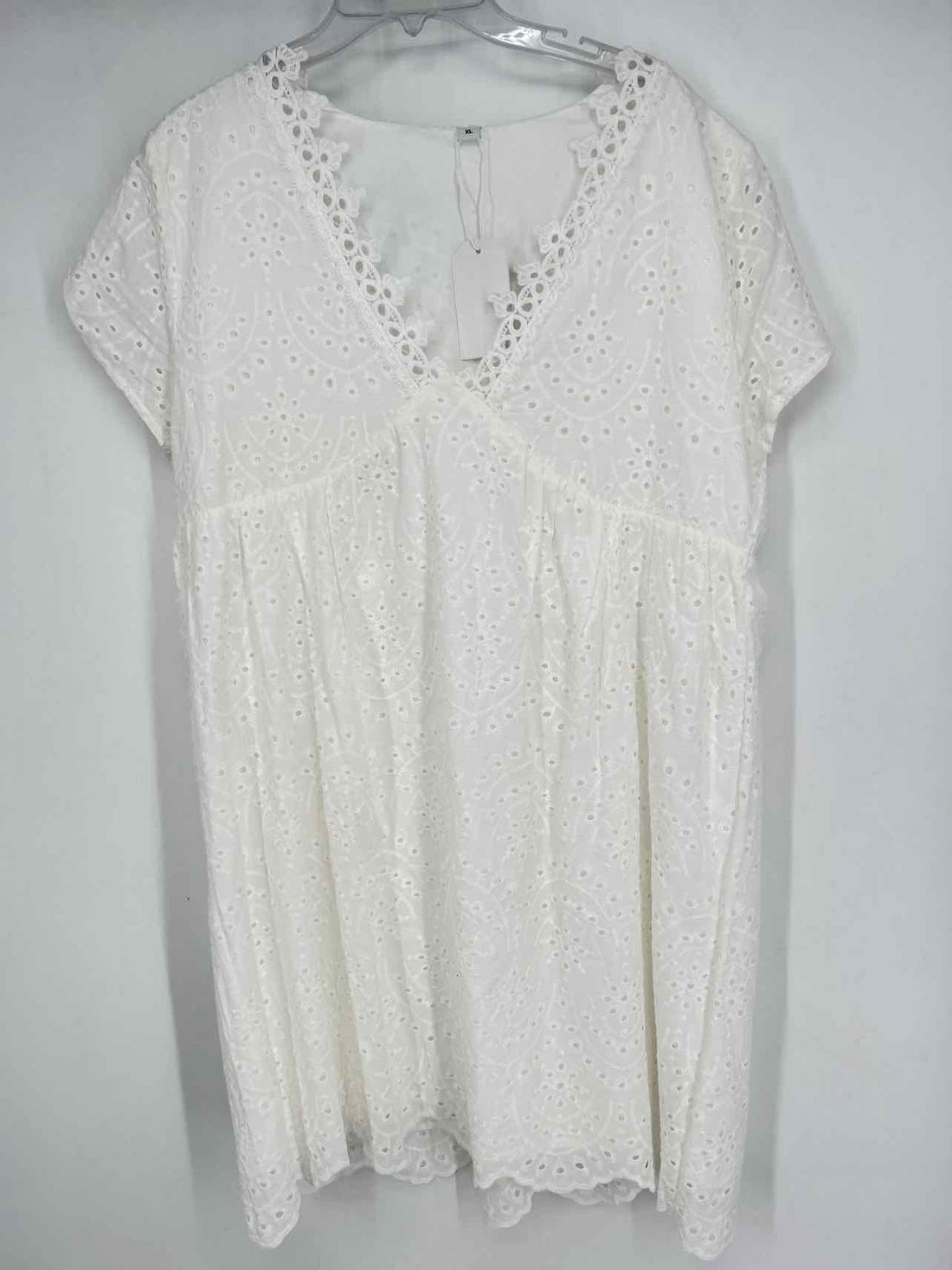 Made With Love Size XL White Eyelet NWT Dress