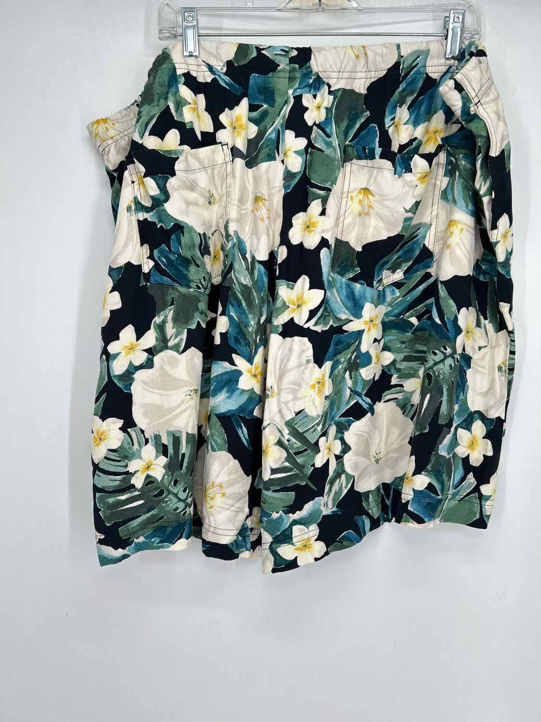 J Jill Size 3X Navy Floral Shorts