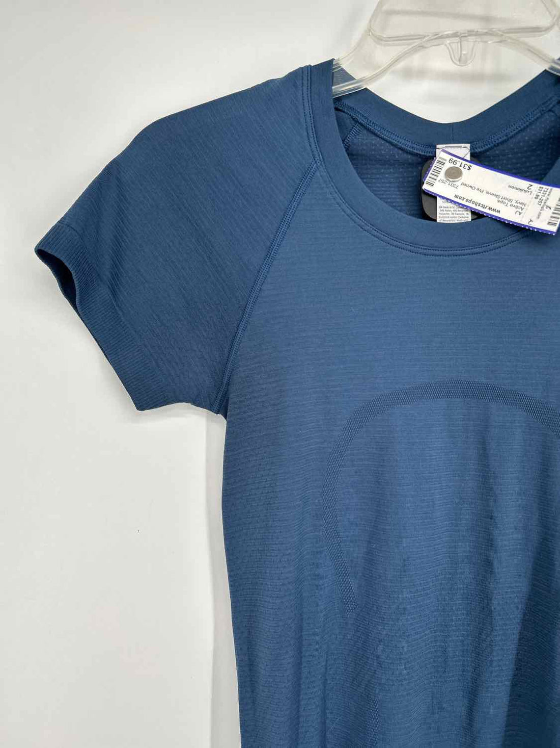 Lululemon Size 2 Navy Short Sleeve Active Tops