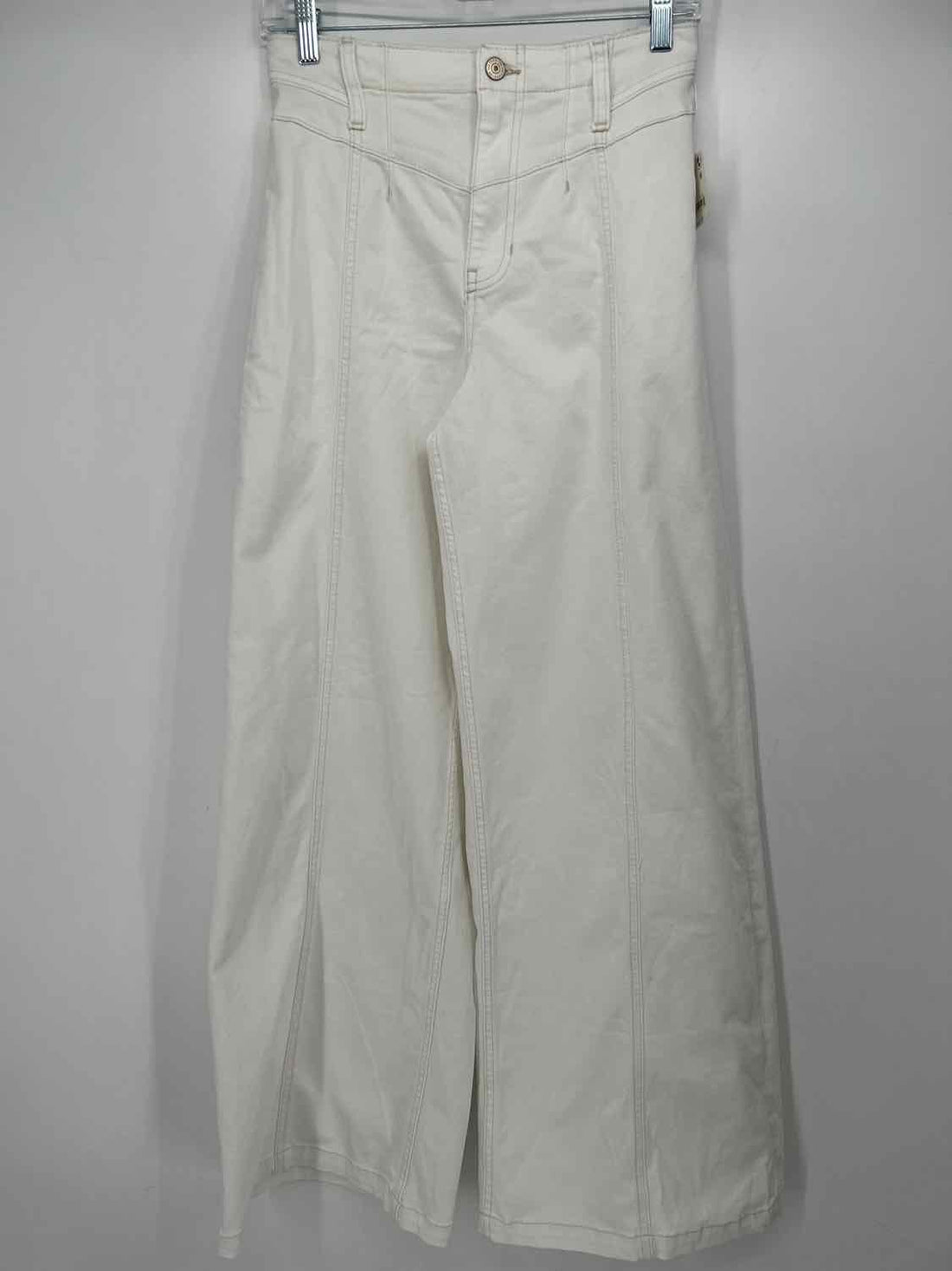 We The Free Size 28 White NWT Jeans