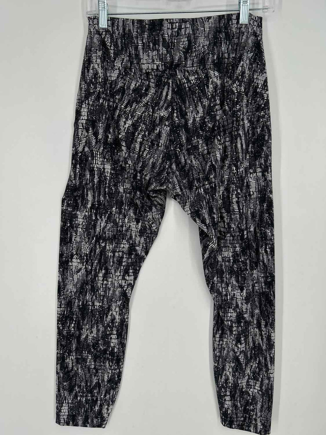 Lululemon Size 10 Gray Print Active Leggings