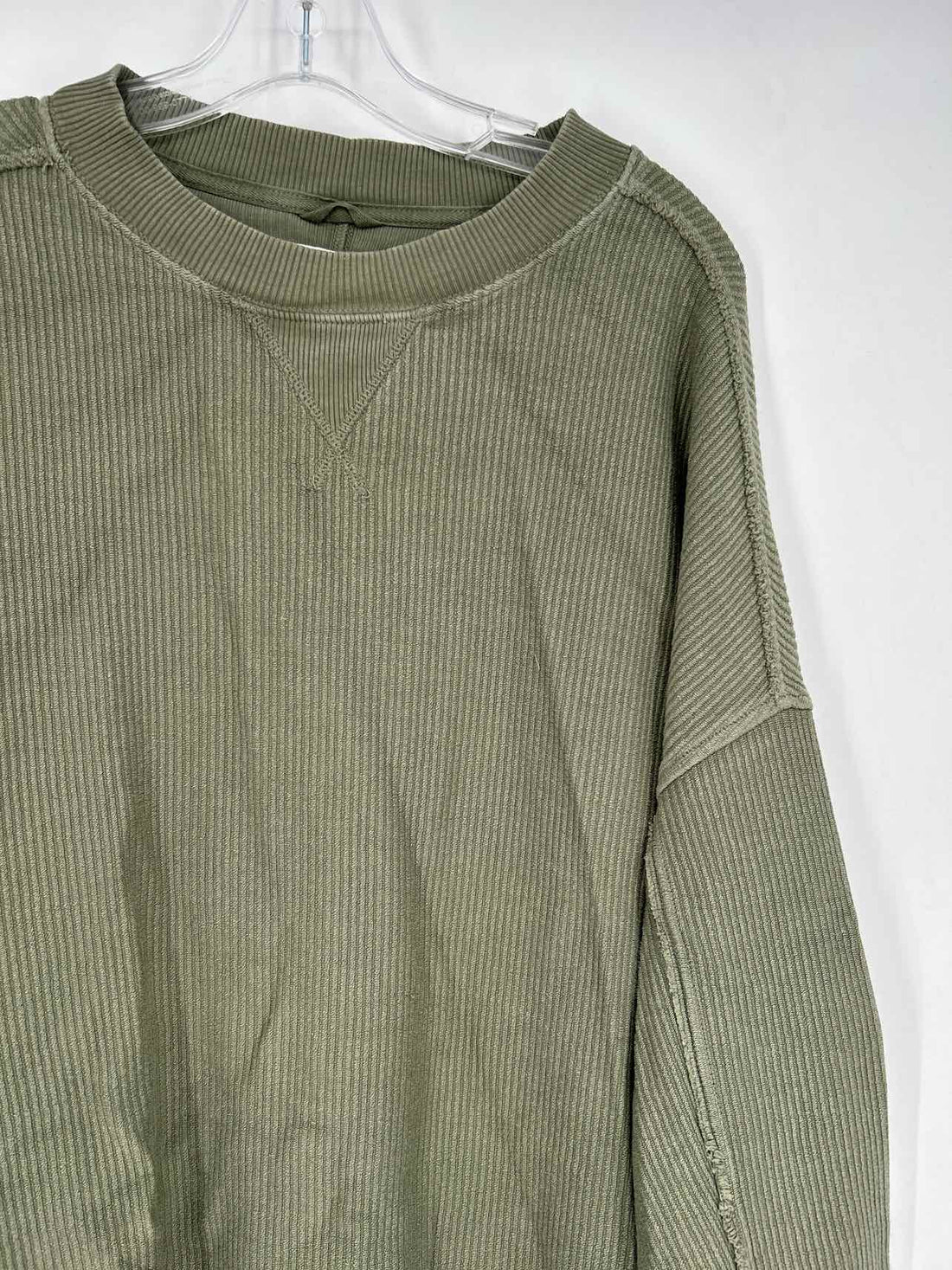 Aerie Size M Olive Sweater