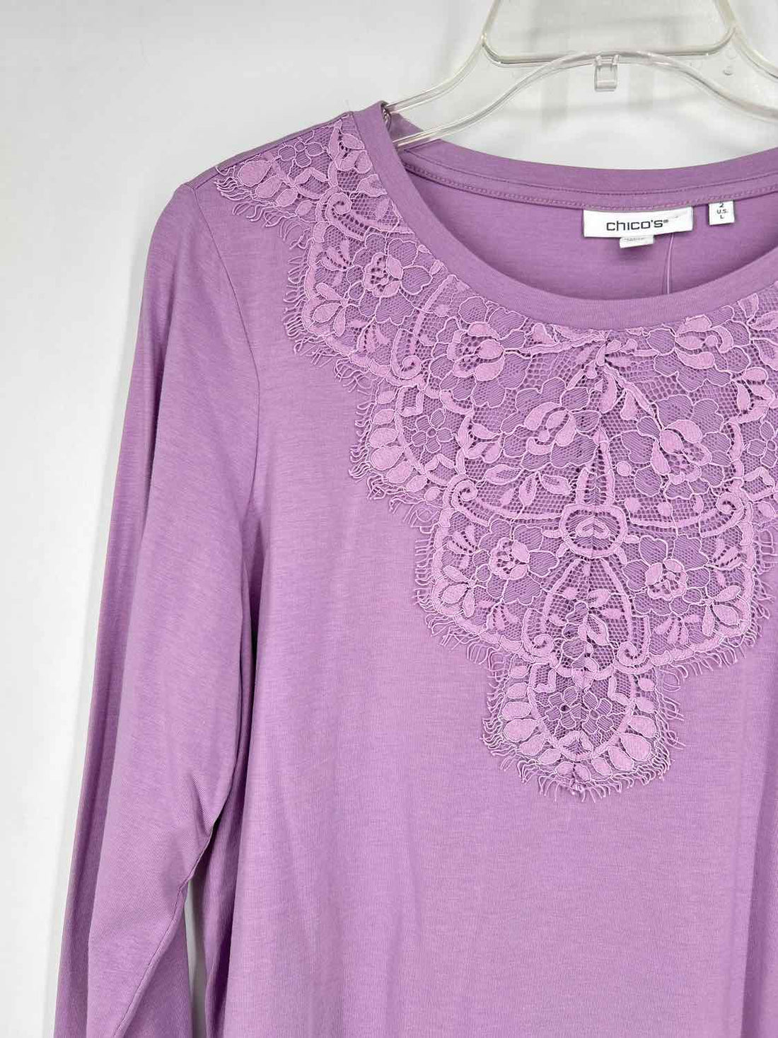 Chicos Size 2 (L) Lavender Long Sleeve