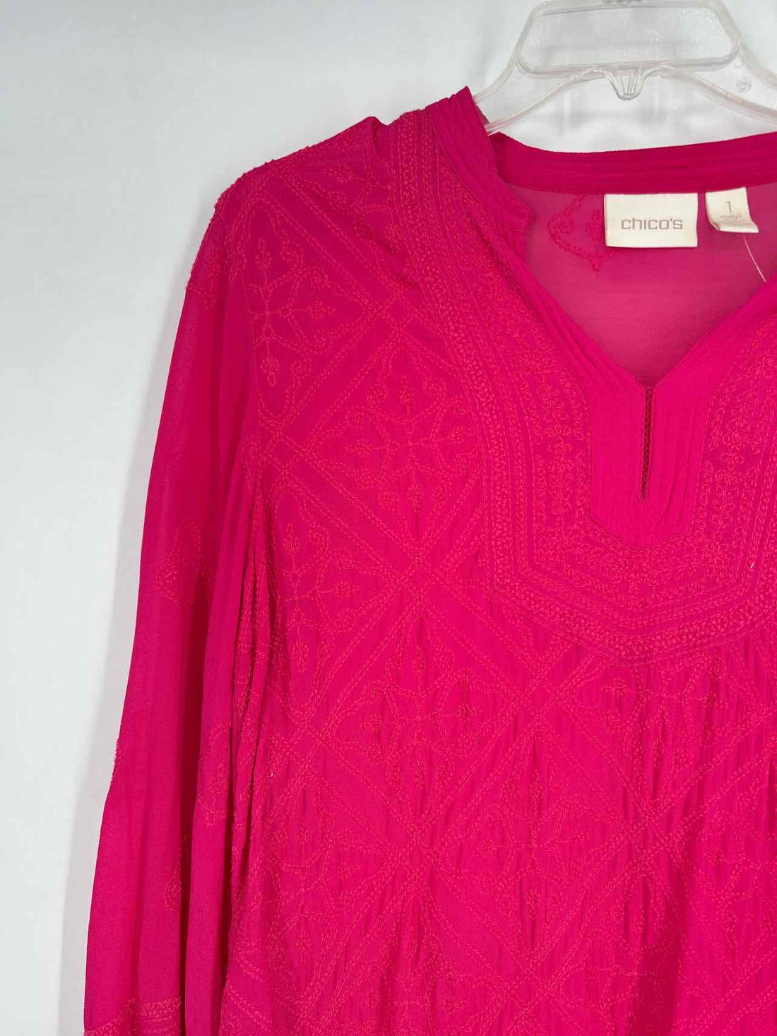 Chicos Size 1 (M) Hot Pink Long Sleeve