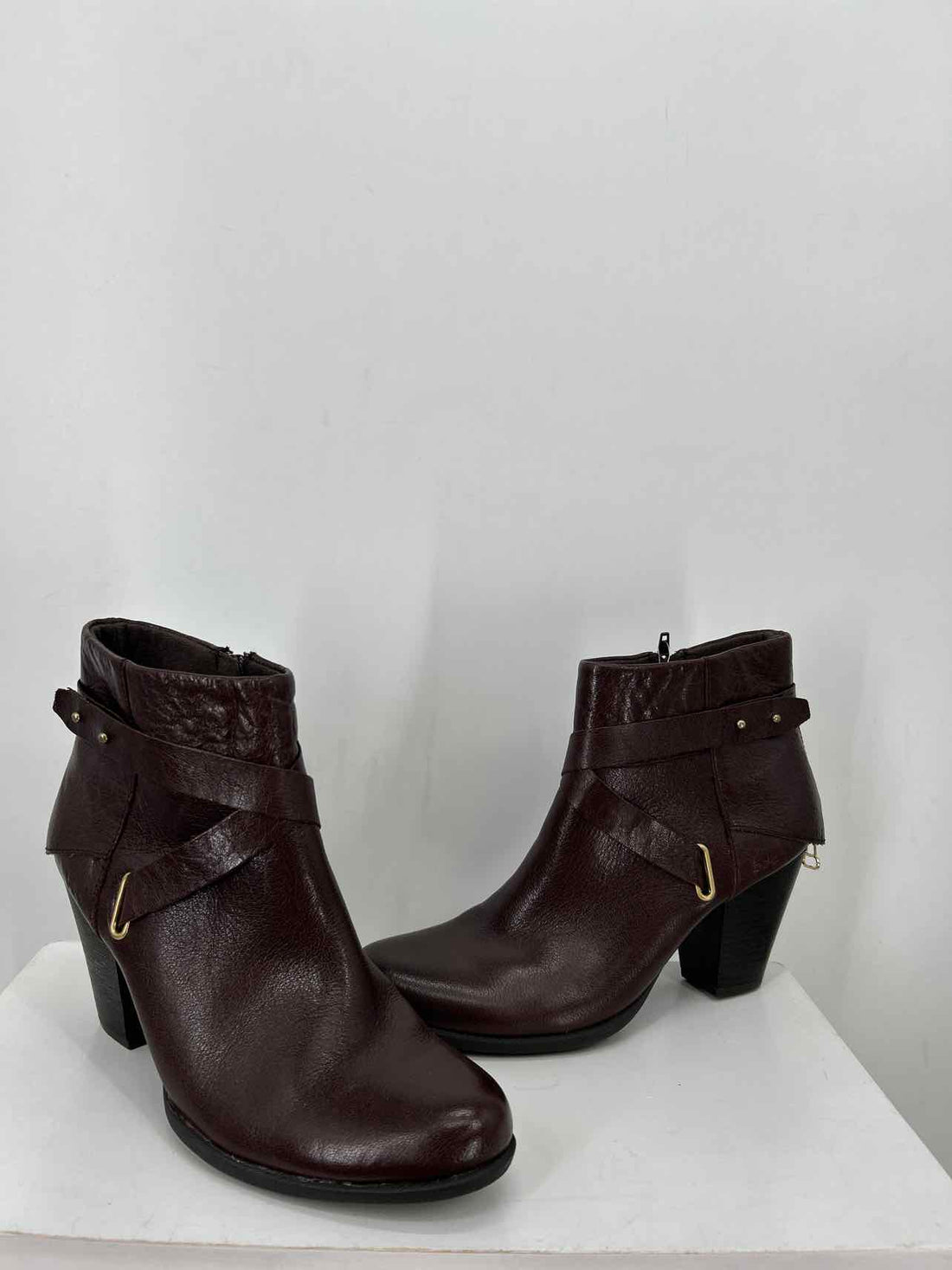 b.o.c Women Size 10 Dark Burgandy Ankle Boot