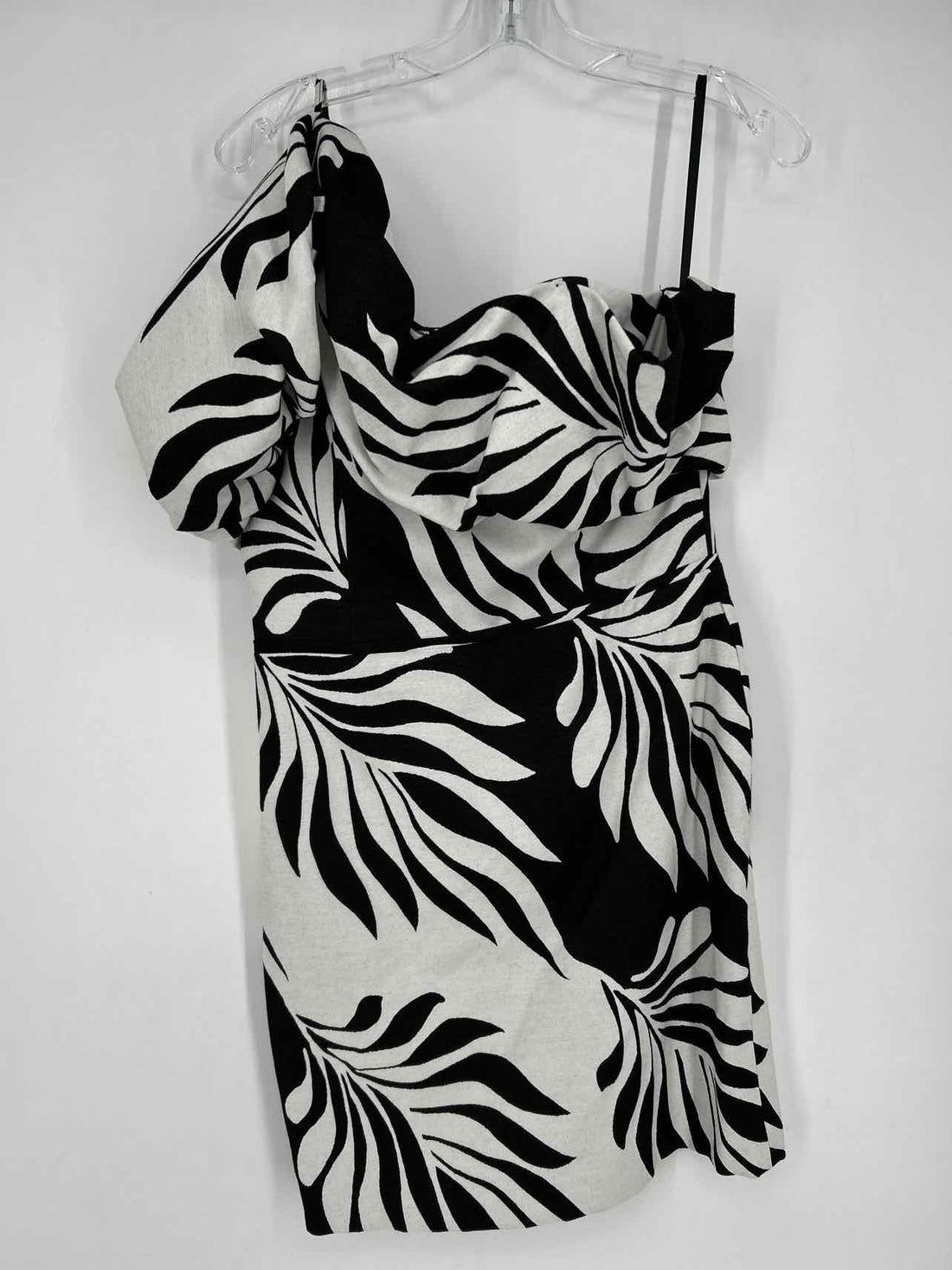 White House Black Market Size 8 Black & White One Shoulder Dress