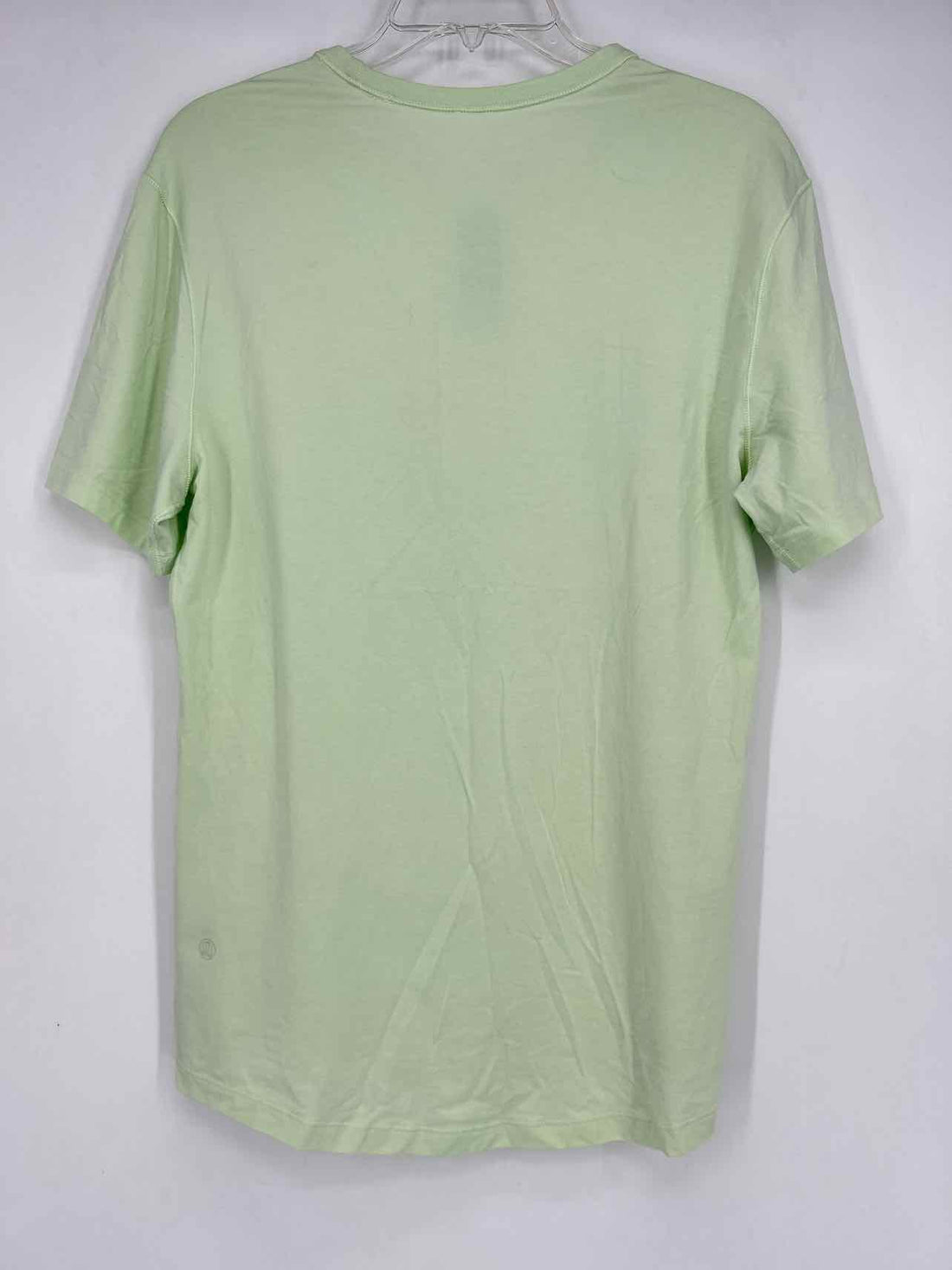 Lululemon Size M Pale Green Short Sleeve Active Tops