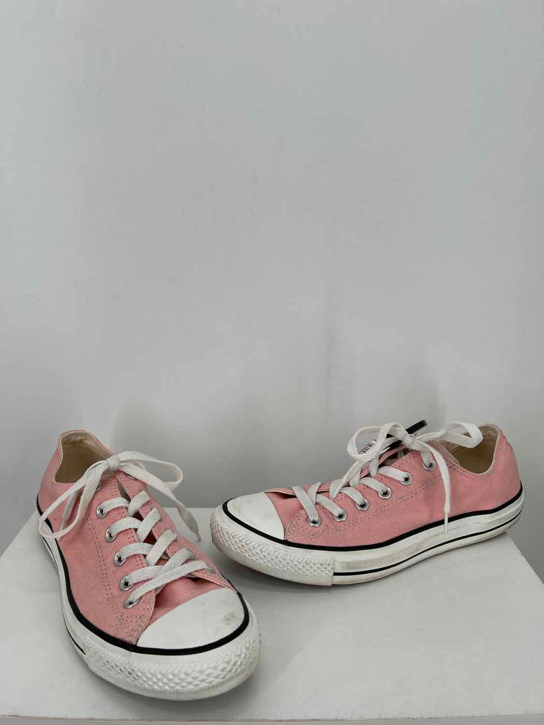 Converse Women Size 10 Light Pink Sneakers