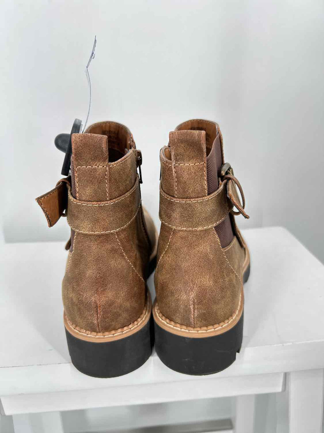 Eurosoft by Sofft Women Size 8.5 Brown Ankle Boot