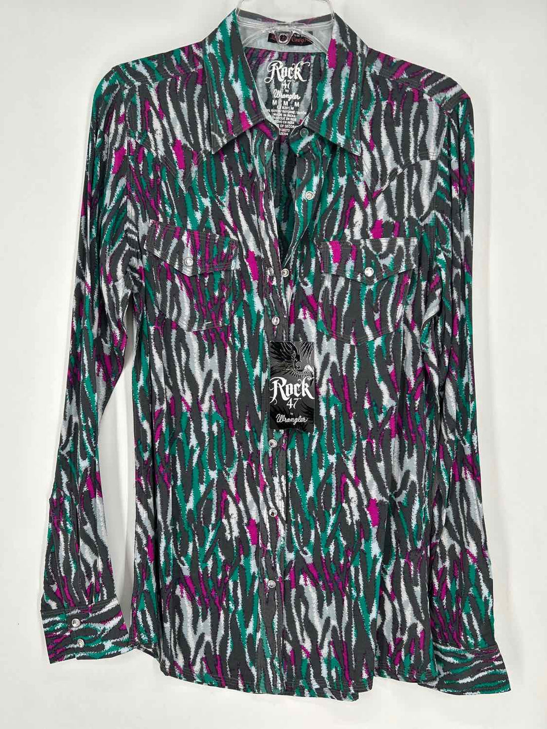 Wrangler Size M Gray & purple print NWT Long Sleeve