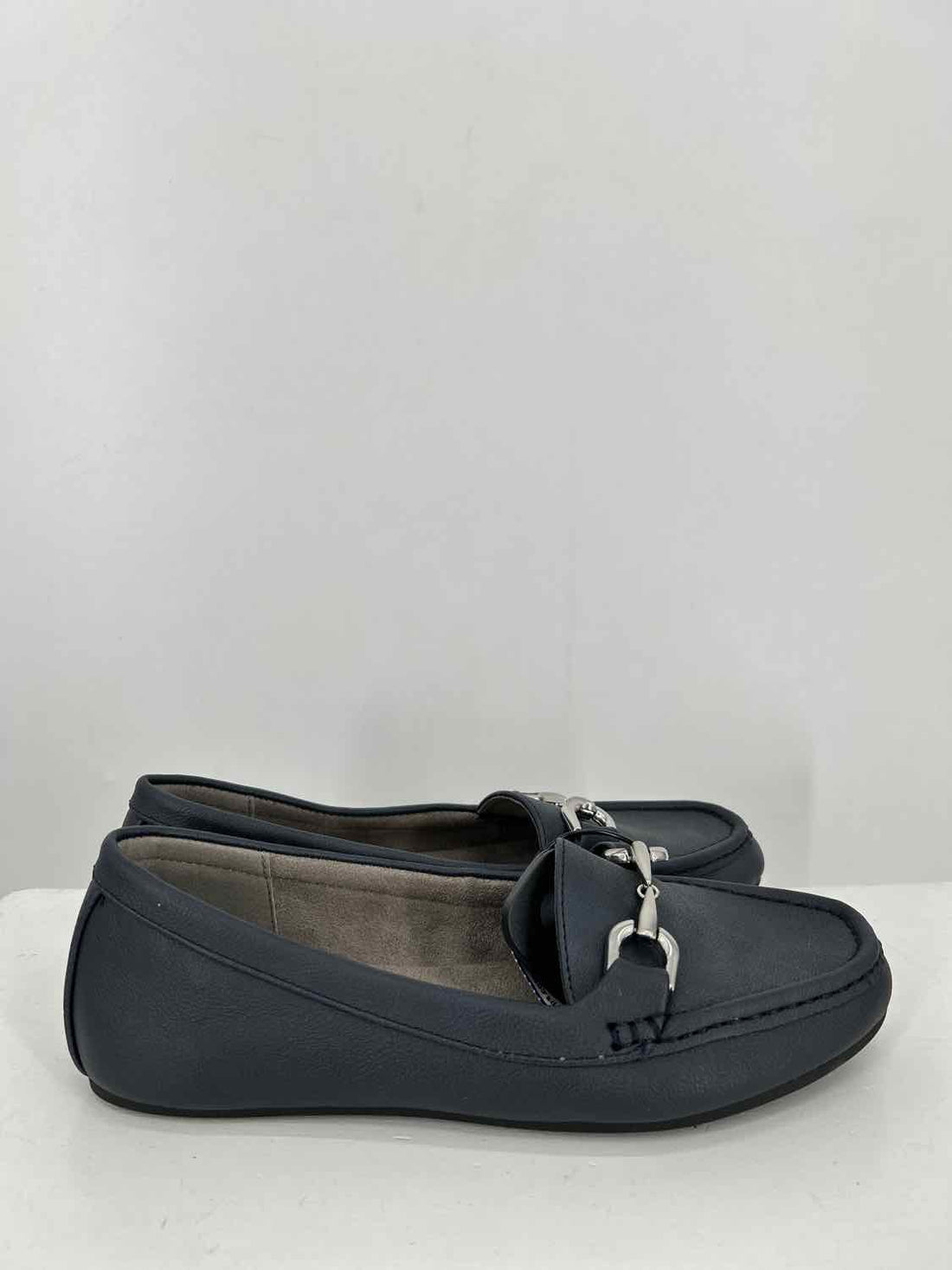 Aerosoles Women Size 7.5 Navy Loafers