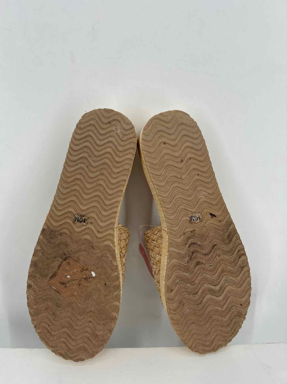 Beach by Matisee Women Size 10 Beige Sandals
