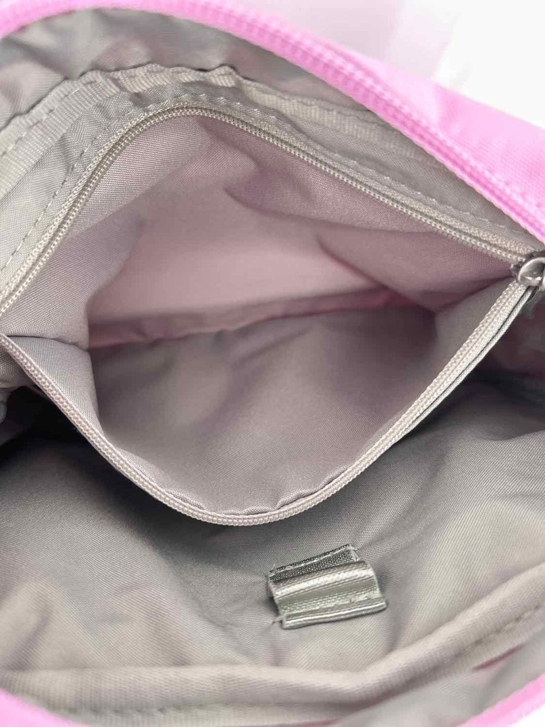 Baggallini NWT Pink Canvas Crossbody