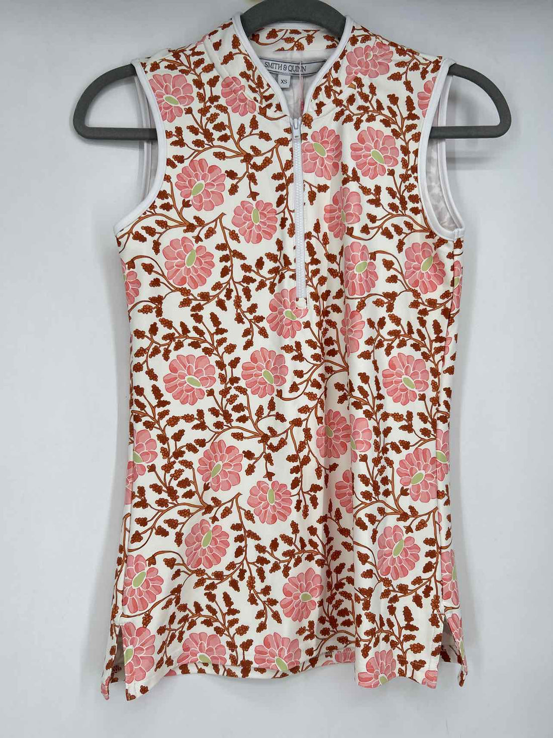 Smith & Quinn Size XS White Floral NWT Active Tops