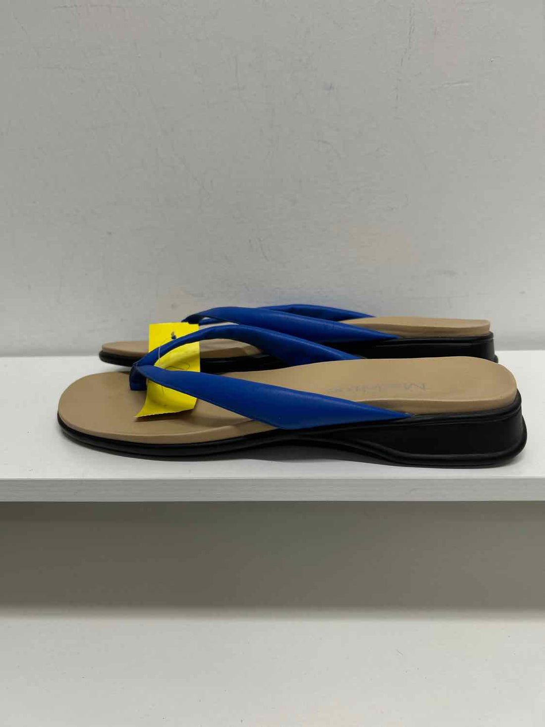 Madeline Women Size 7.5 Blue Flip Flops