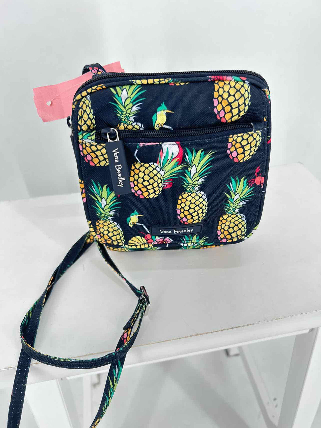 Vera Bradley Navy Print Nylon Pre Owned Crossbody