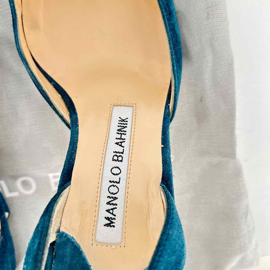 Manolo Blahnik Women Size 37 Blue Suede LUXURY