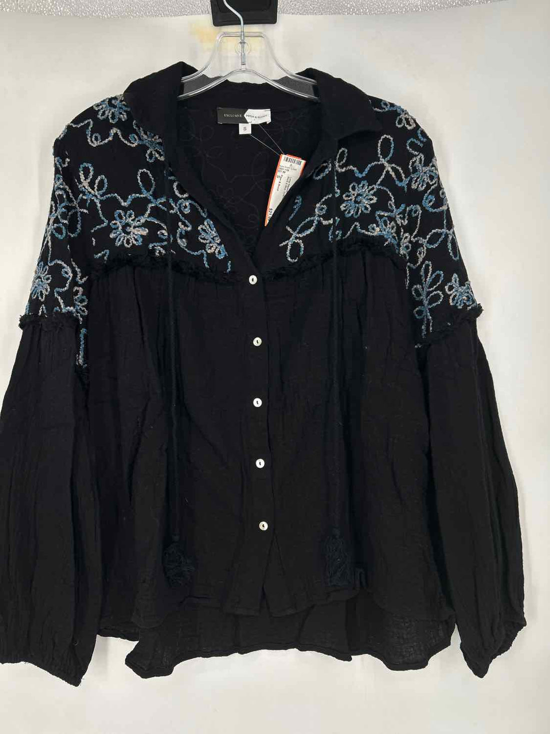 Piper & Scoot Size S Black & Blue Embroidered Long Sleeve