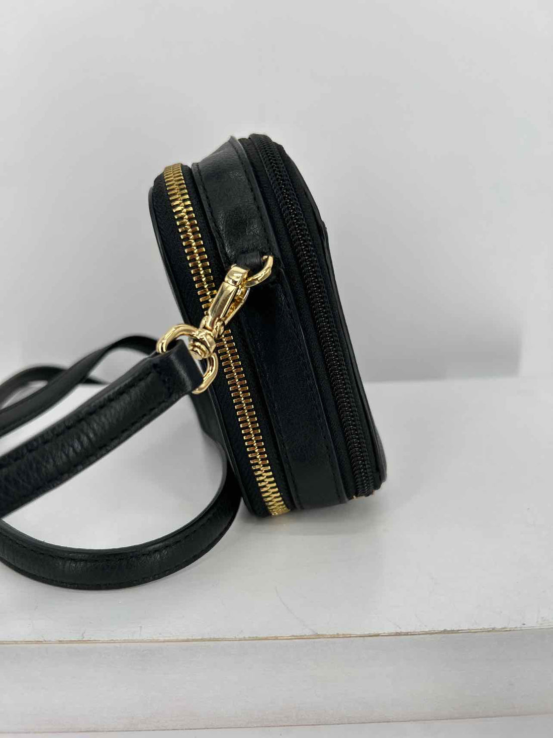 Tumi Black Leather Pre Owned Crossbody