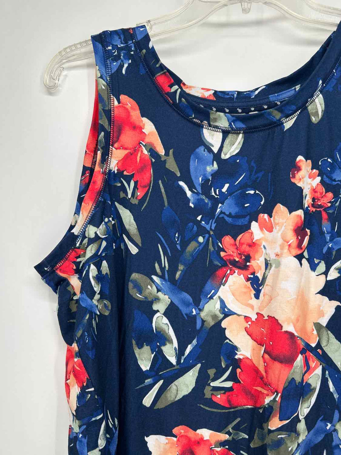 Tommy Bahama Size S Navy Floral Sleeveless