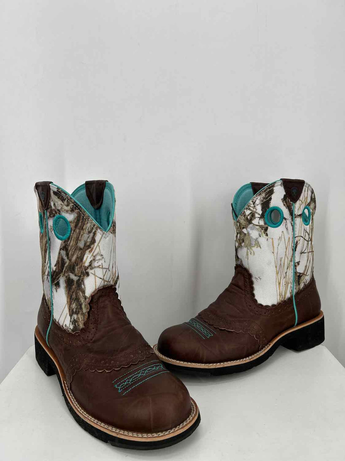 Ariat Women Size 8.5 Brown & White Cowboy Boot