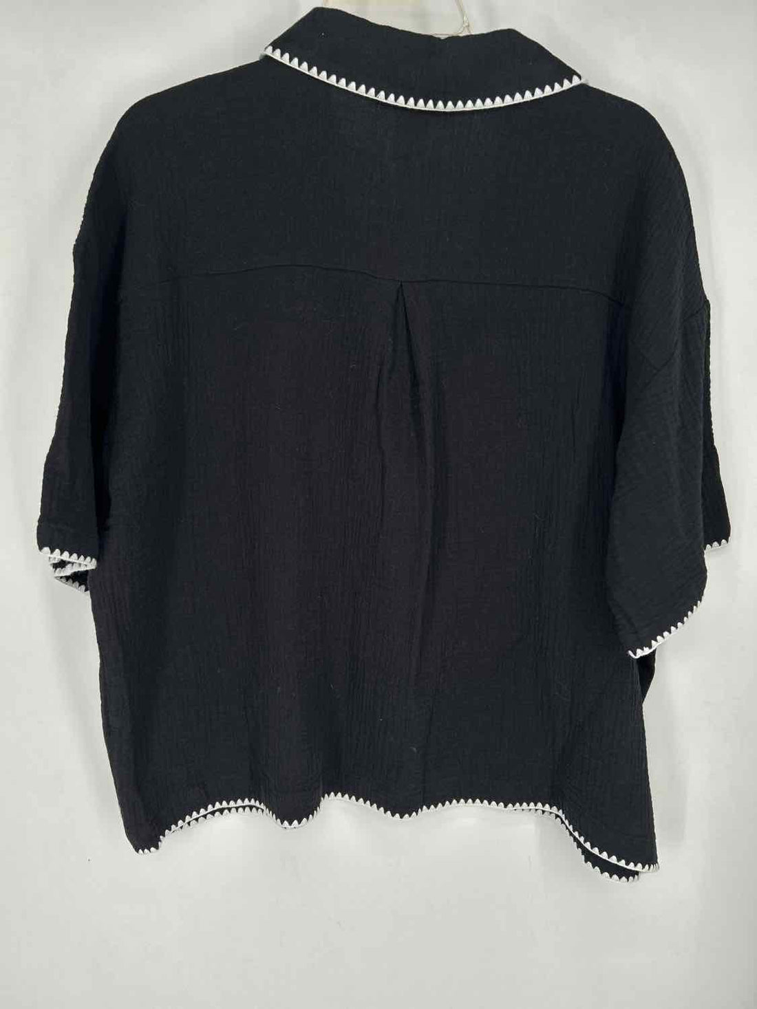 Design History Size 1X Black Top/Blouse