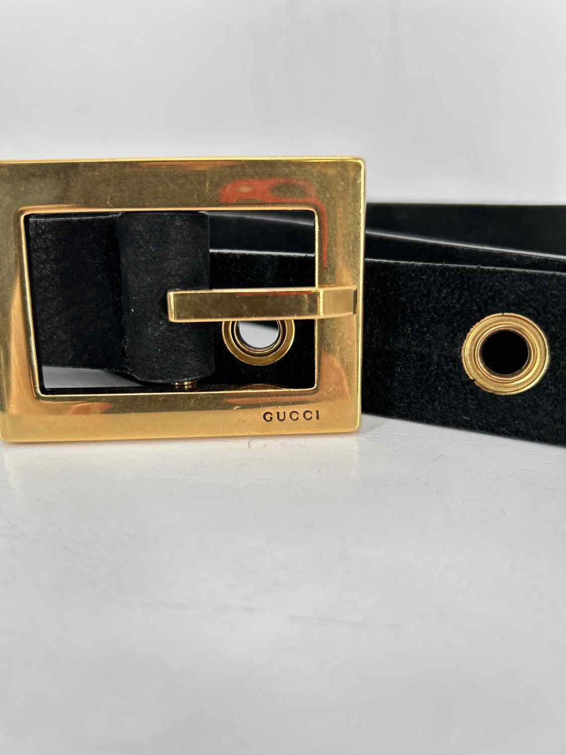 Gucci Size 85-34 Leather Black Like New LUXURY