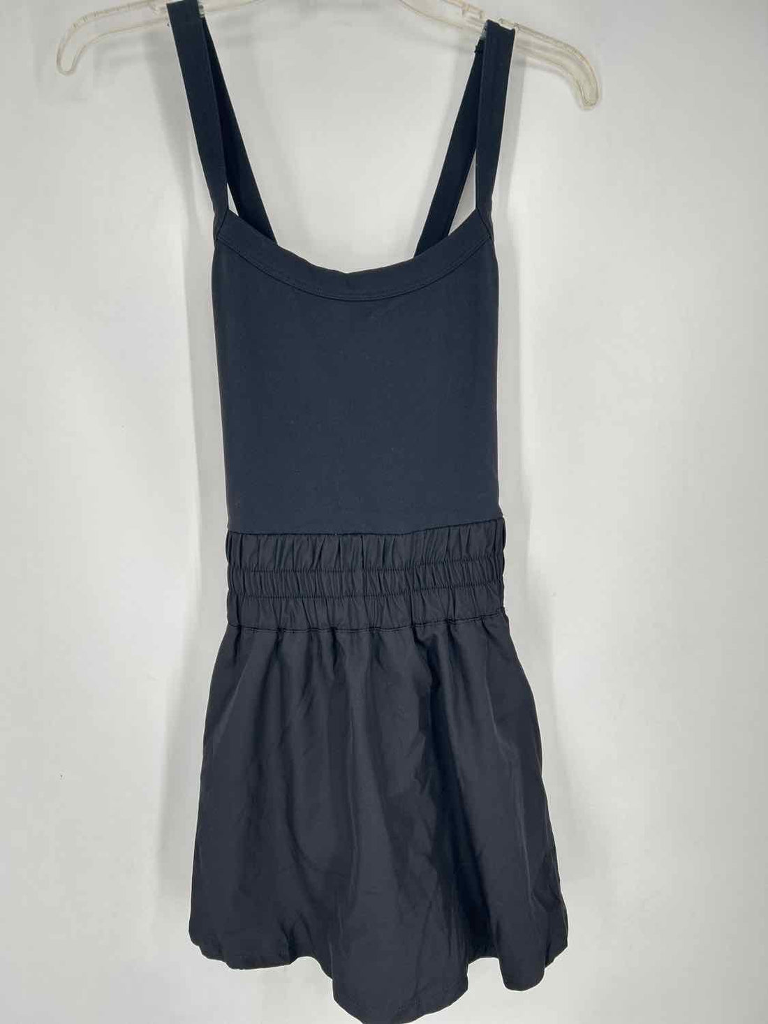 Anrabess Size L Black NWT Active Dresses