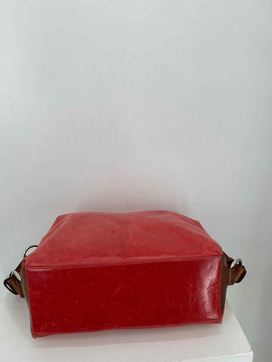 Tano Red Bucket
