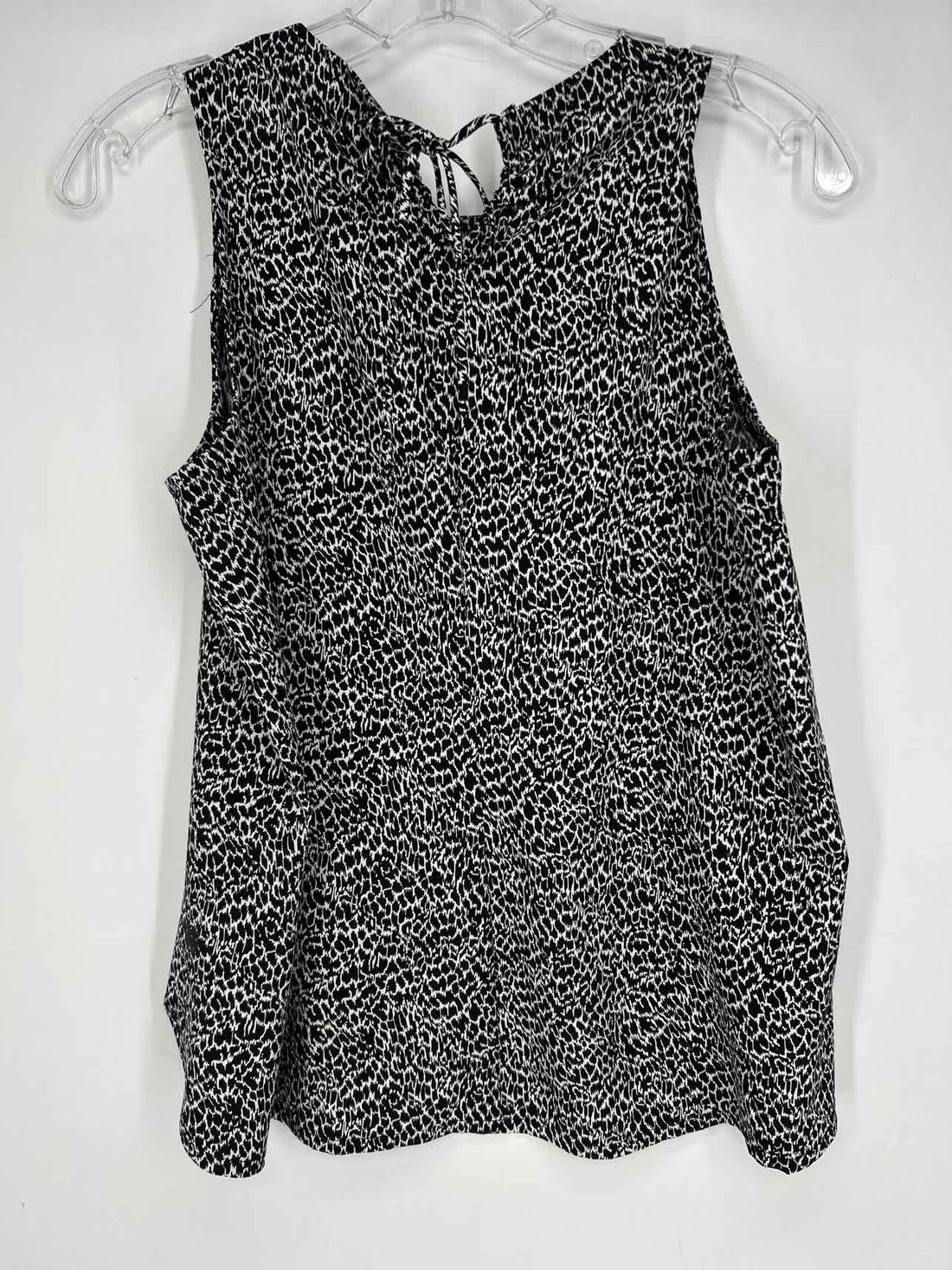 T By Talbots Size P Black & White NWT Sleeveless