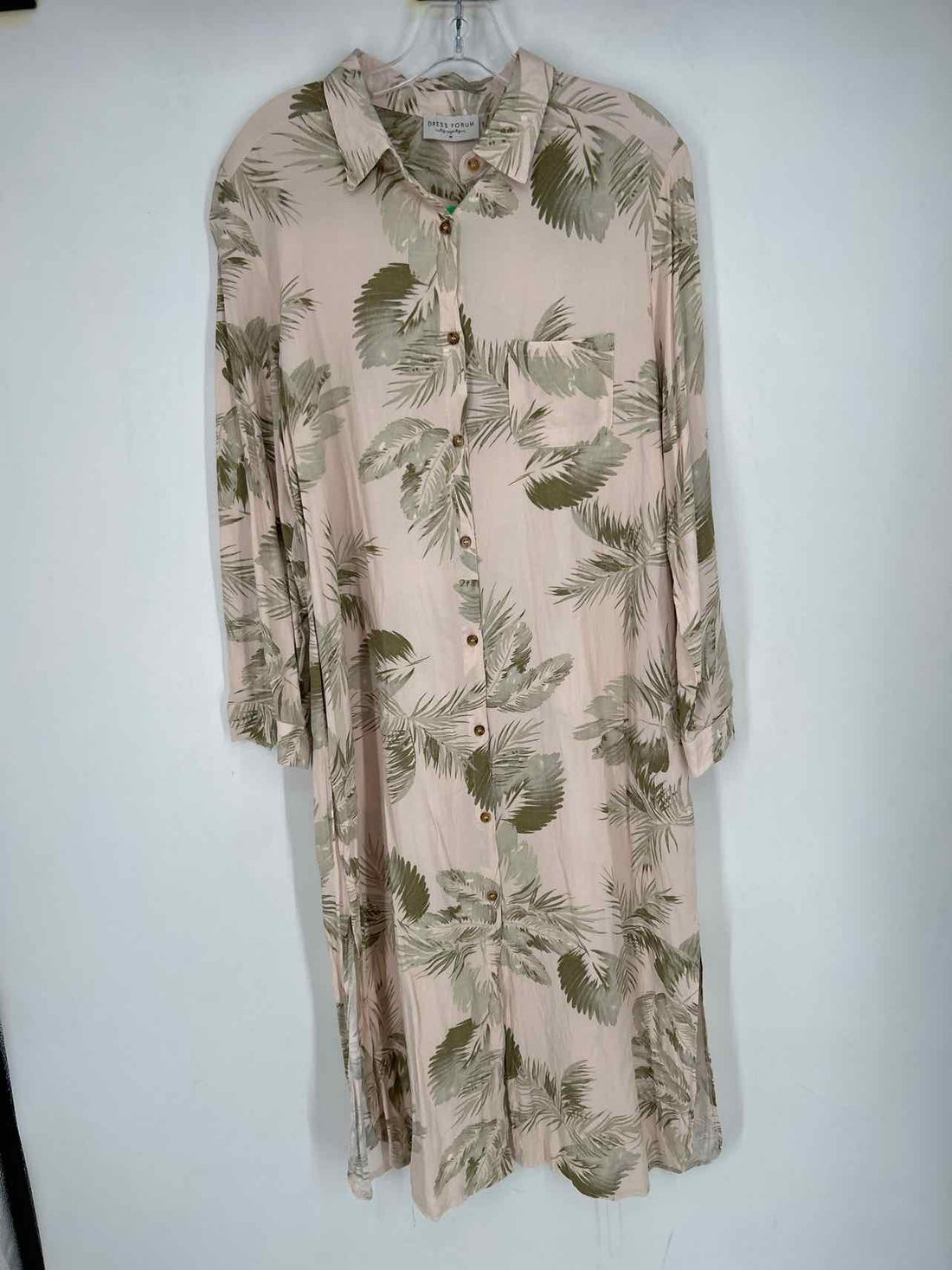 Dress Forum Size M Pale Pink & Green Long Sleeve Dress