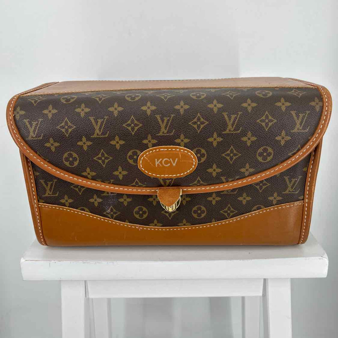 Louis Vuitton Train Case Monogram Vintage LUXURY
