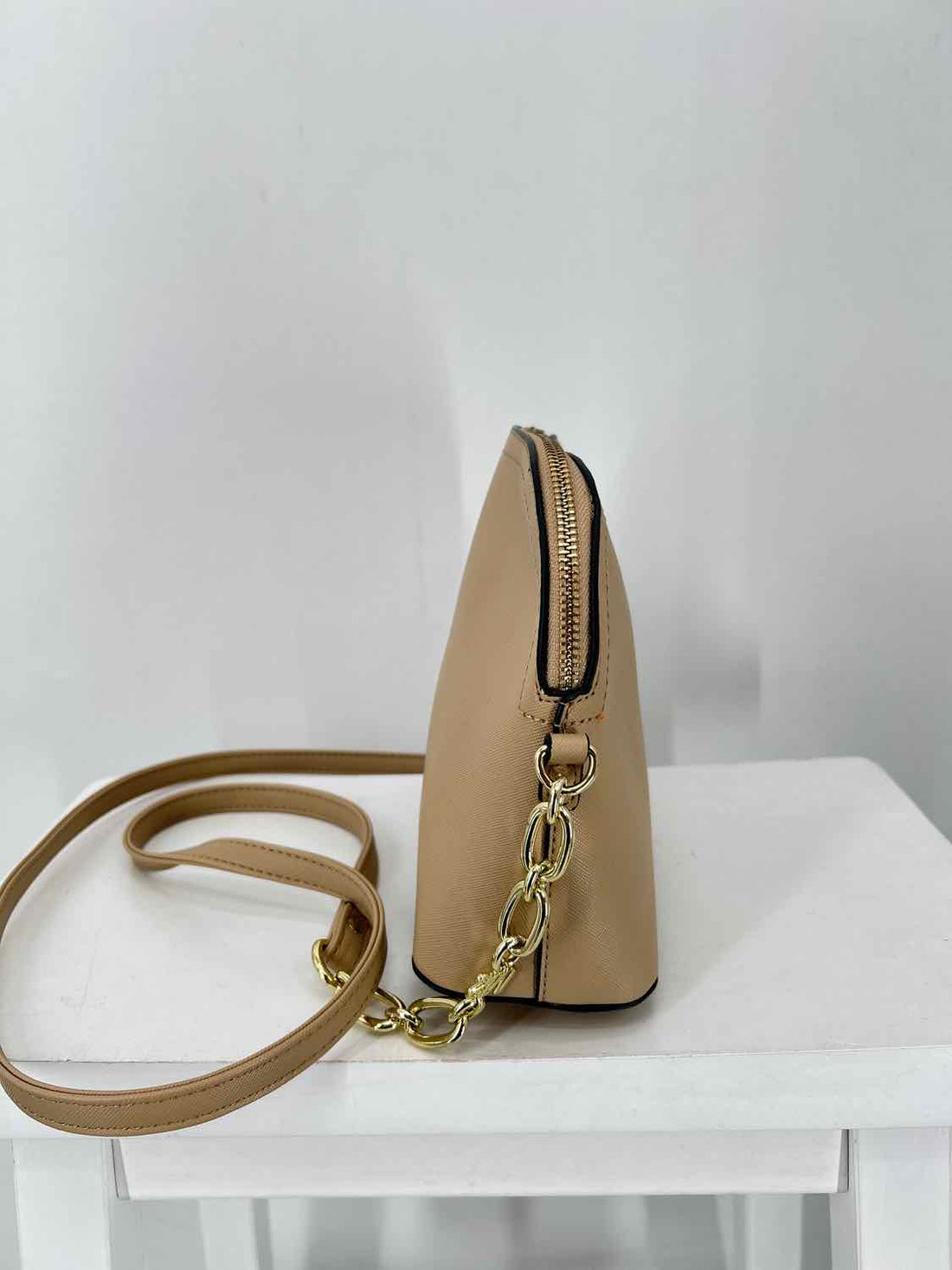 Steve Madden Beige Faux Leather Excellent Condition Crossbody