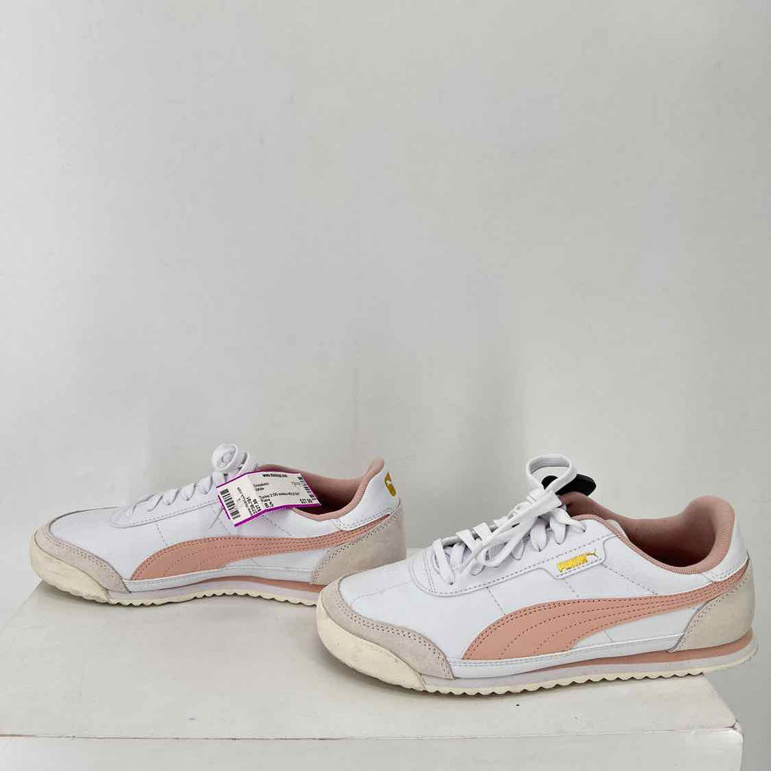 Puma Women Size 8.5 White Sneakers