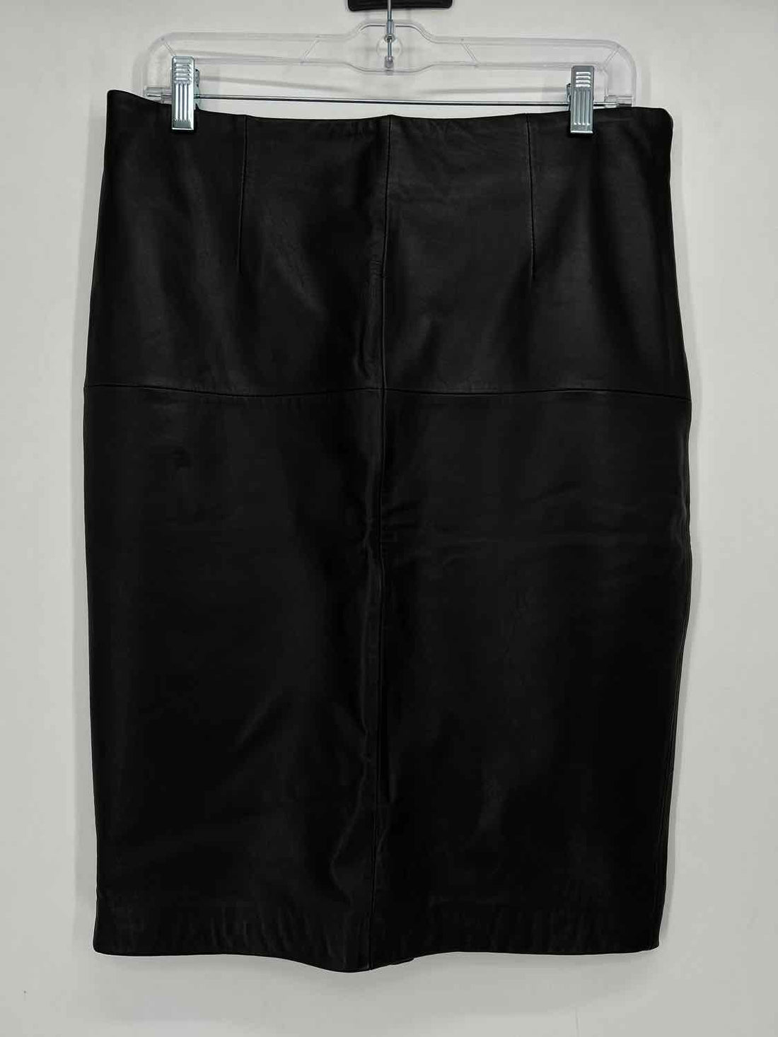 Antonio Melani Size M Black Genuine Leather Skirts