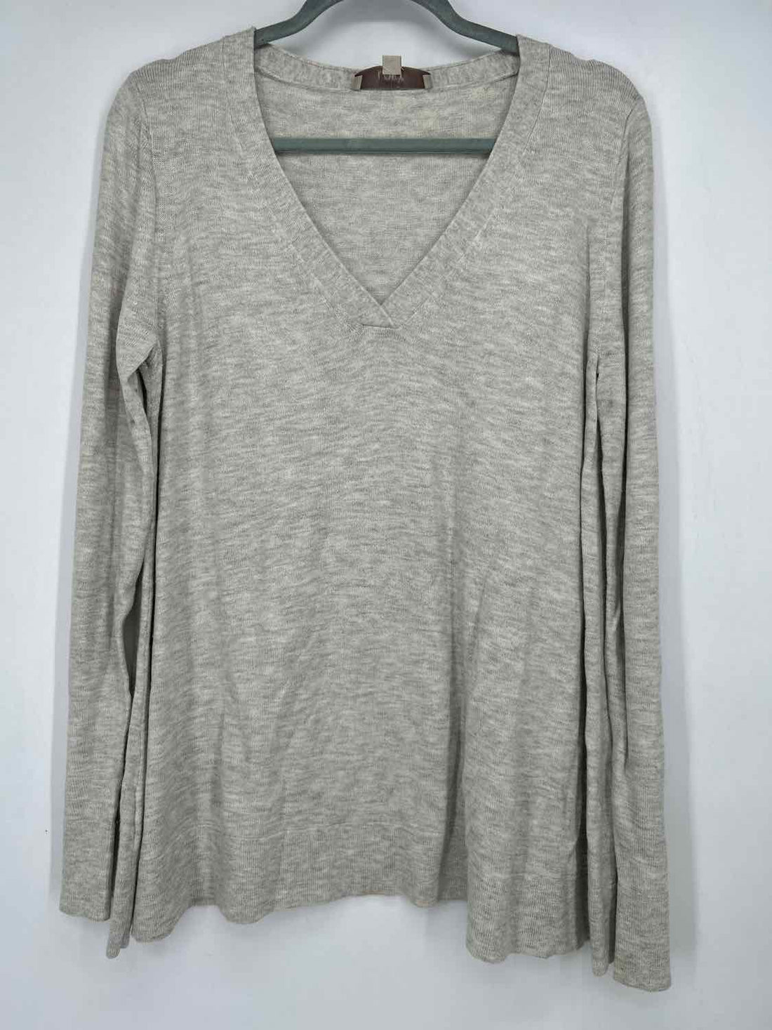 Loft Size M Gray & Beige Sweater