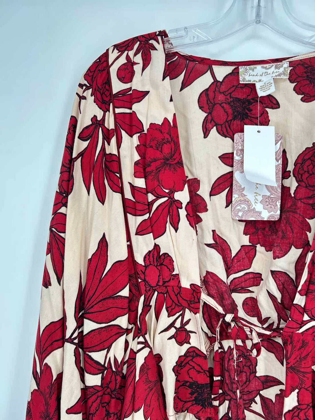 Band of the Free Size S Cream & Maroon Floral NWT Long Sleeve