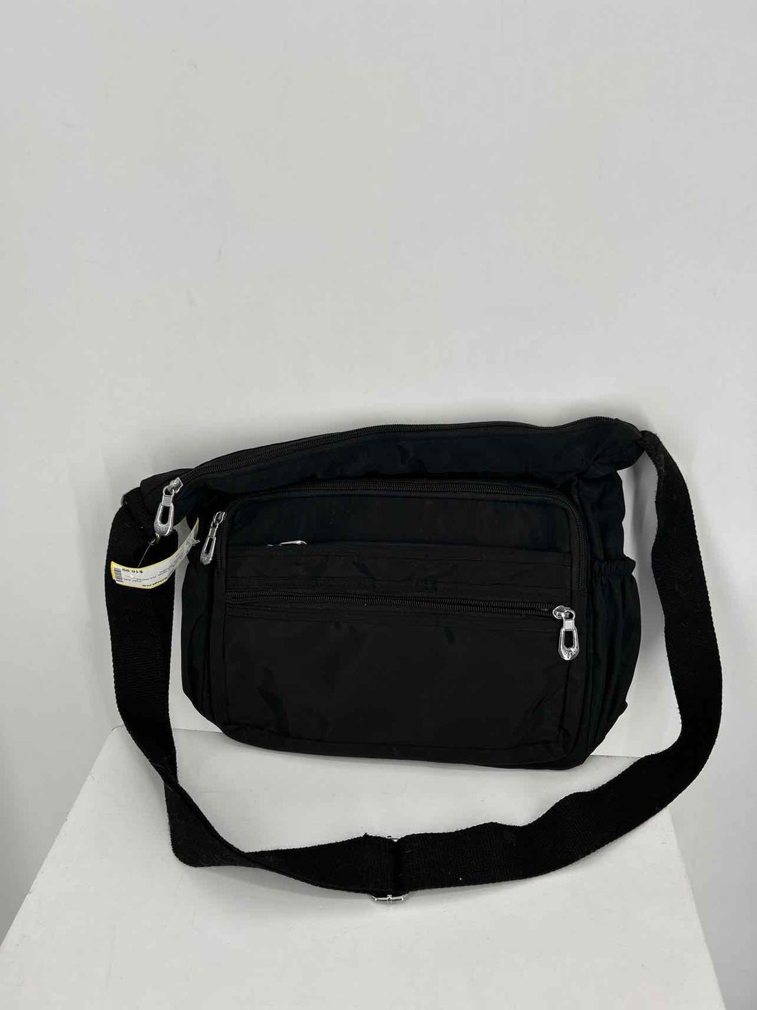 Jie L Shi Black Nylon Pre Owned Crossbody