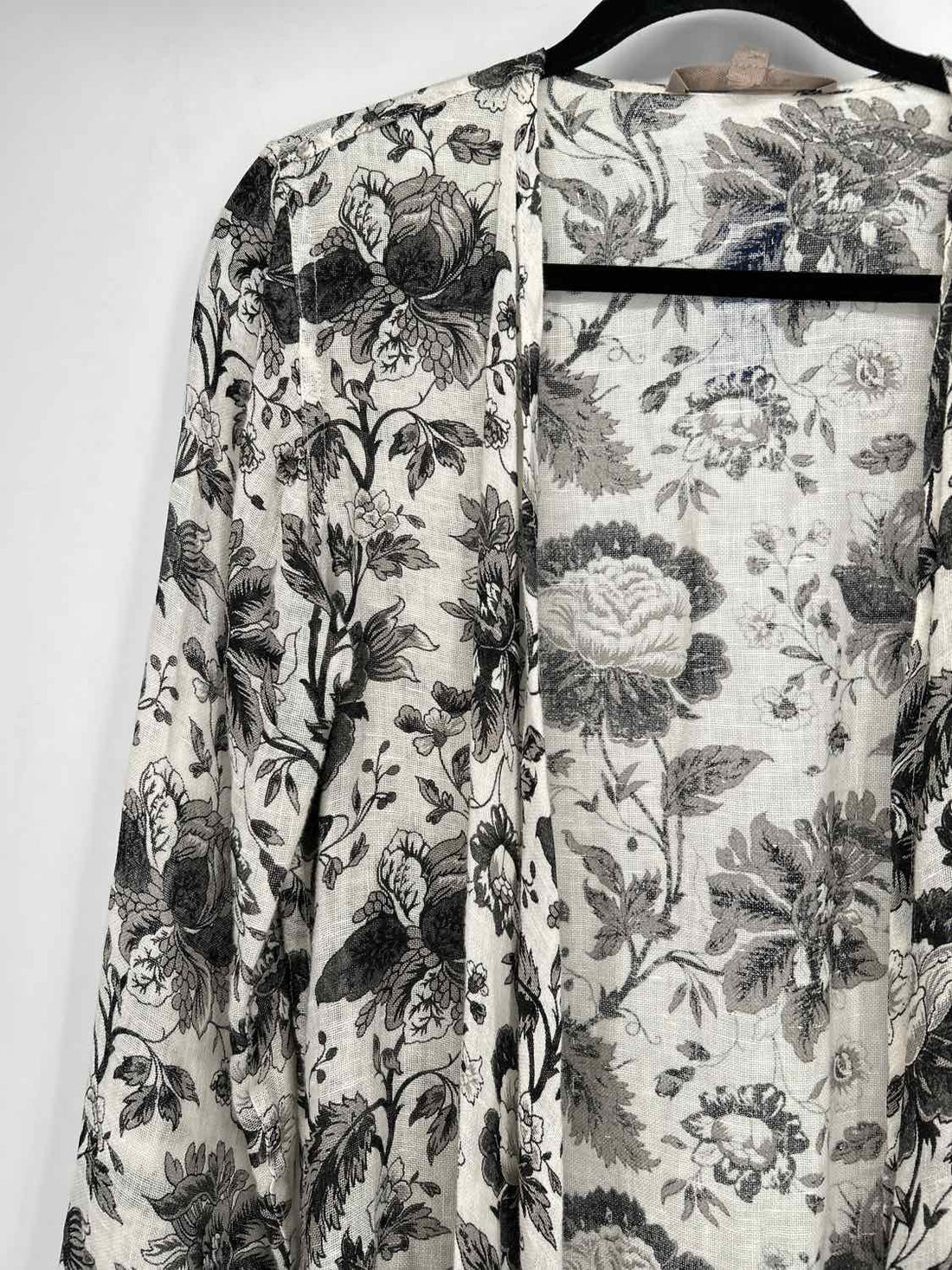 Flax Size S White & Black Floral Linen Kimono