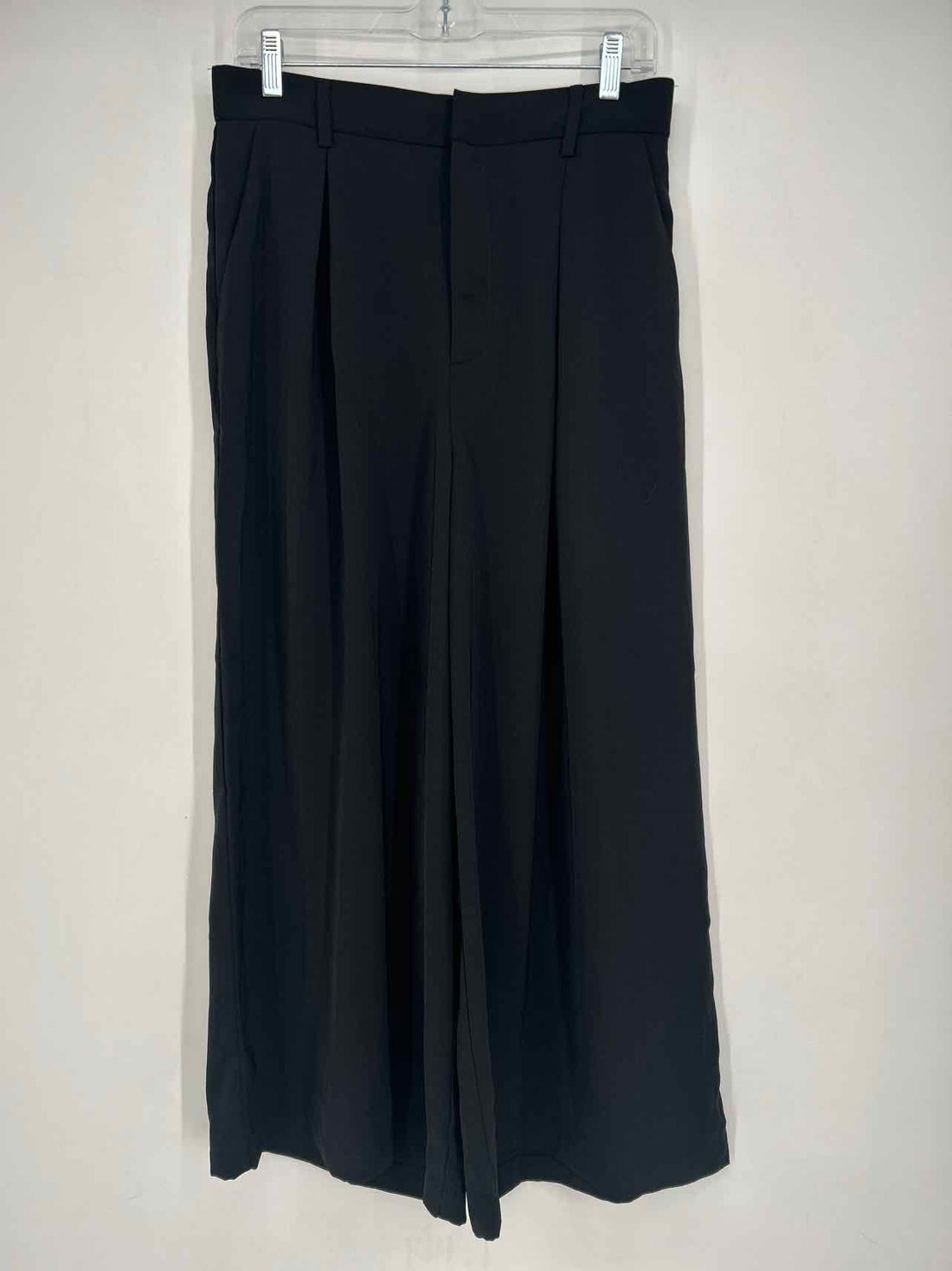 Tronjori Size L Short Black NWT Pants
