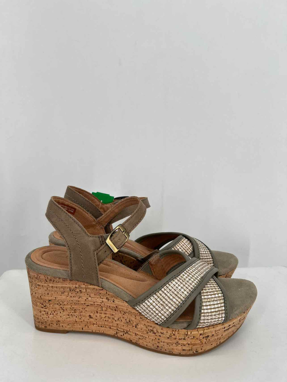 Clarks Women Size 7 Stone Wedges