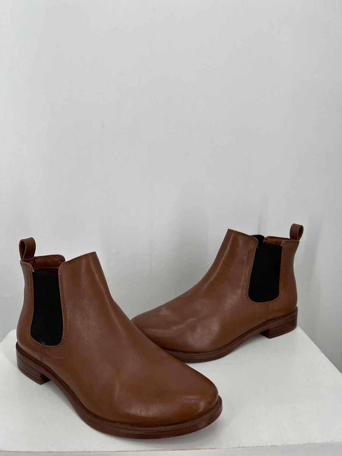 Clarks Women Size 8 Brown Genuine Leather Ankle Boot