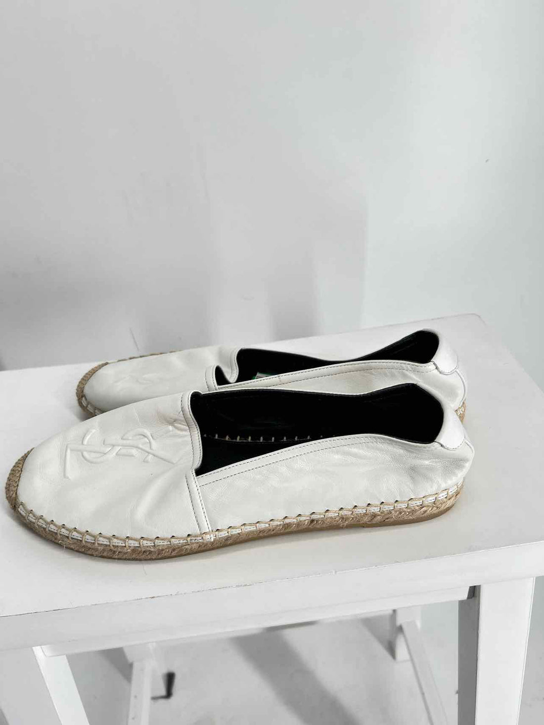 YSL Espadrille Flats Women Size 39 White Like New Leather LUXURY