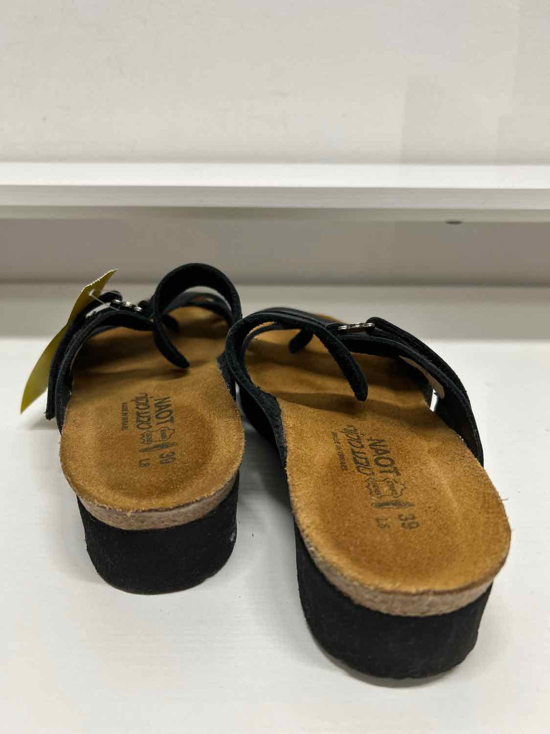 Naot Women Size 39 (8.5-9) Black Sandals