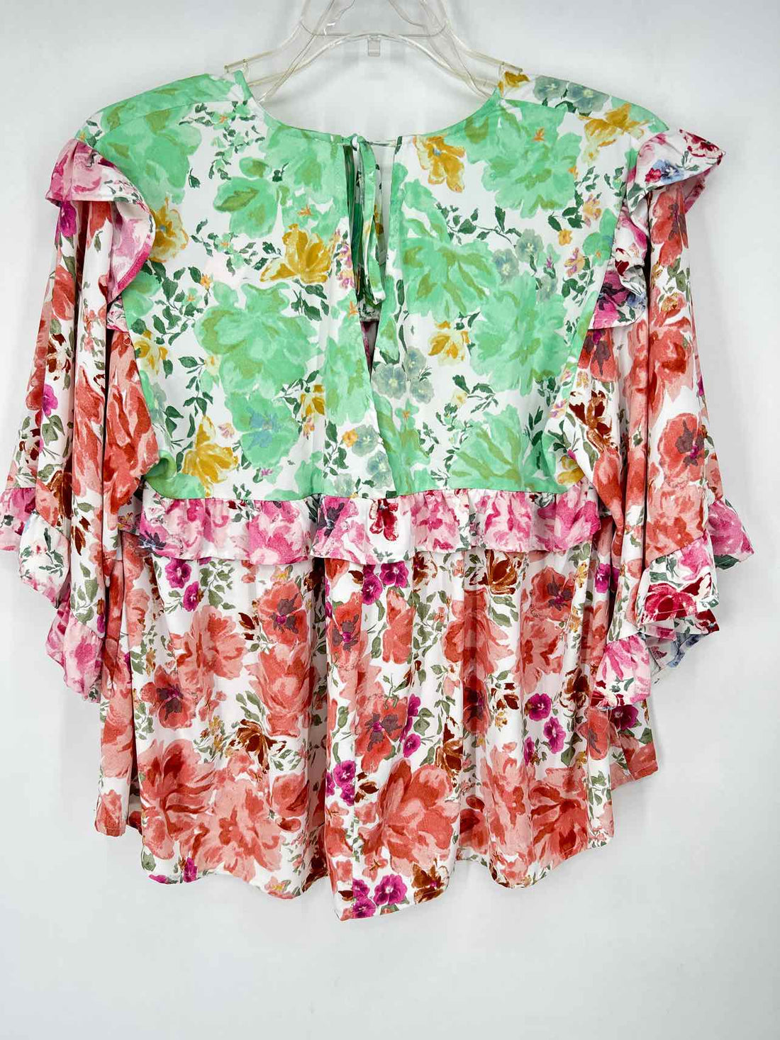 Entro Size S White Floral Long Sleeve