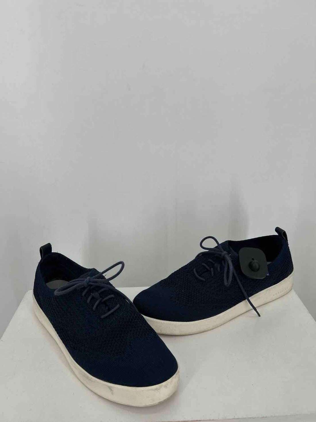 Cole Haan Women Size 8.5 Navy Sneakers